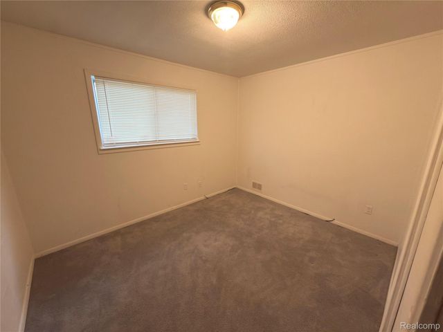 15152 McGuire Street, Taylor, MI 48180