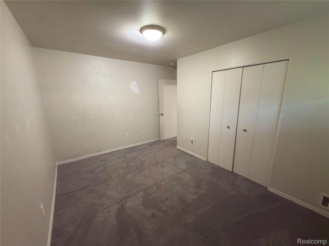 15152 McGuire Street, Taylor, MI 48180
