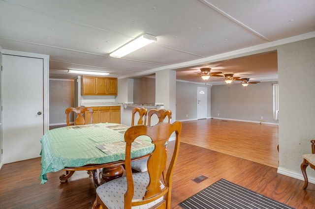 4006 Lands End Court, Granbury, TX 76048