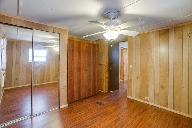 4006 Lands End Court, Granbury, TX 76048