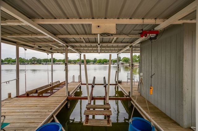 4006 Lands End Court, Granbury, TX 76048