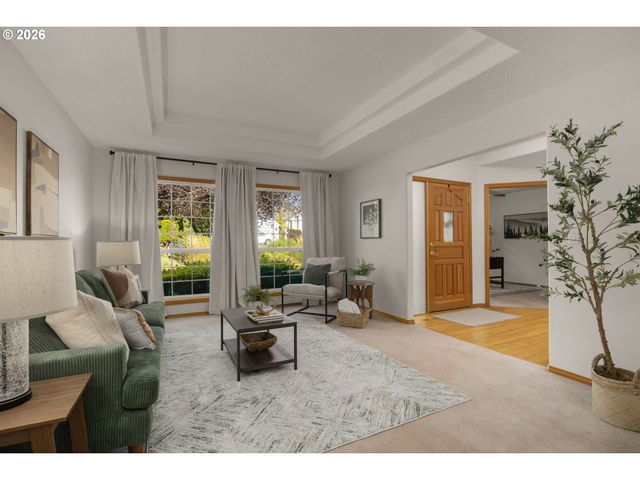 19290 CAPTAINS Ct, Oregon City, OR 97045