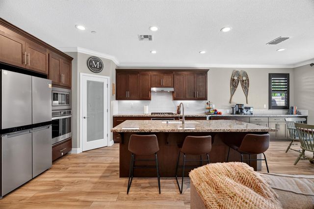 217 Seneca Way, Lodi, CA 95240