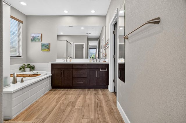 217 Seneca Way, Lodi, CA 95240