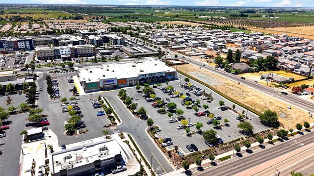 217 Seneca Way, Lodi, CA 95240