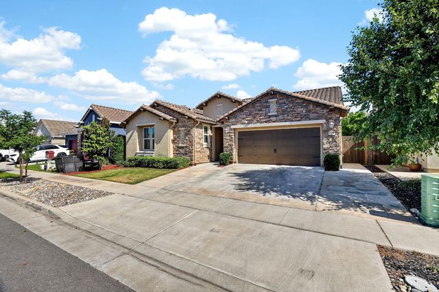 217 Seneca Way, Lodi, CA 95240