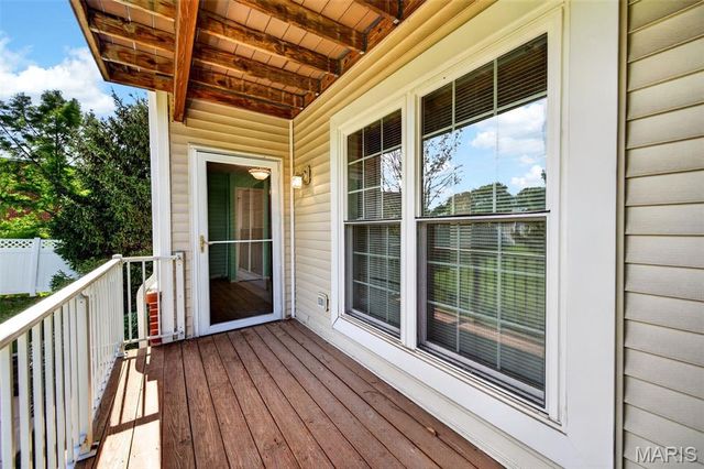 11095 Gravois Road 204, St Louis, MO 63126
