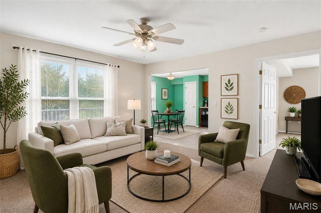 11095 Gravois Road 204, St Louis, MO 63126