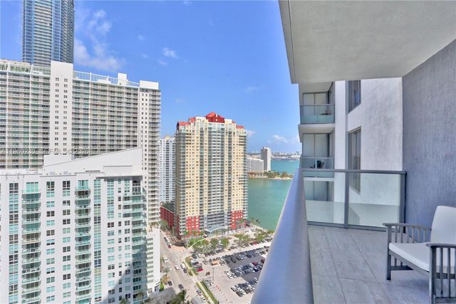 1300 Brickell Bay Dr 2700, Miami, FL 33131