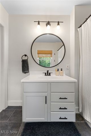 704 Woodlawn Avenue NW, Canton, OH 44708