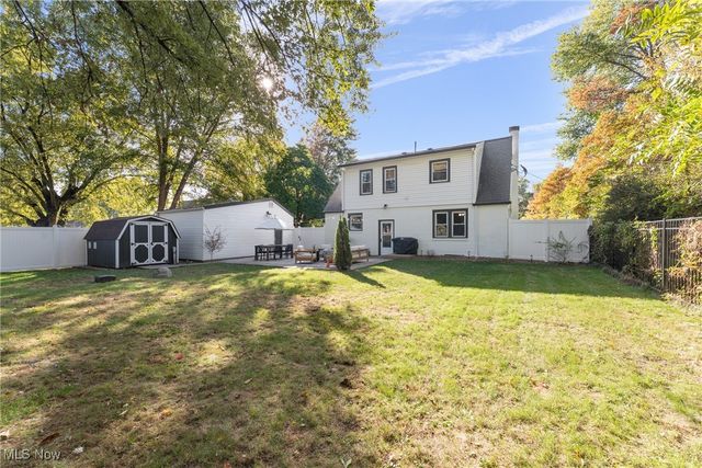 704 Woodlawn Avenue NW, Canton, OH 44708