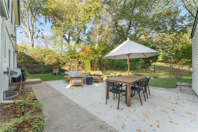 704 Woodlawn Avenue NW, Canton, OH 44708