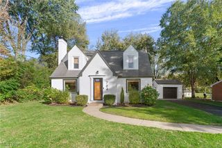 704 Woodlawn Avenue NW, Canton, OH 44708