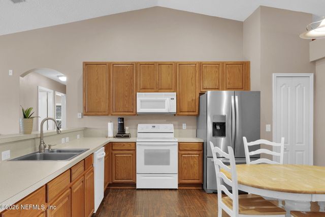 13696 DEVAN LEE Drive E, Jacksonville, FL 32226