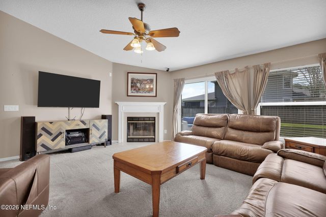 13696 DEVAN LEE Drive E, Jacksonville, FL 32226