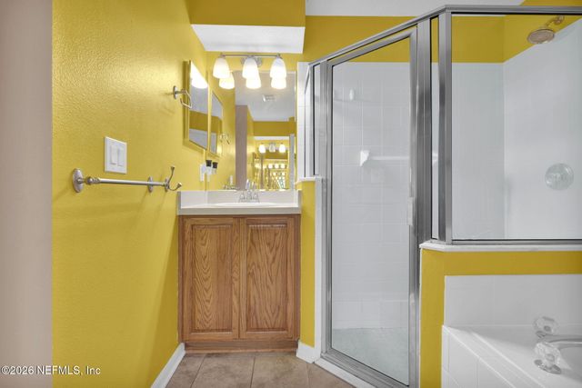 13696 DEVAN LEE Drive E, Jacksonville, FL 32226