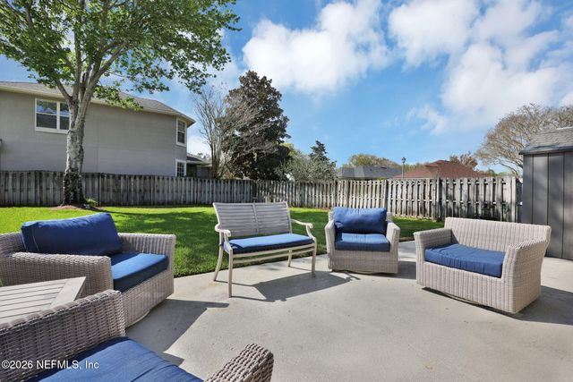 13696 DEVAN LEE Drive E, Jacksonville, FL 32226