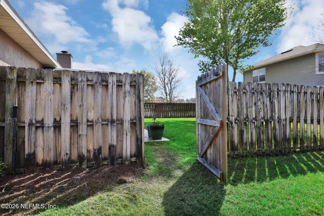 13696 DEVAN LEE Drive E, Jacksonville, FL 32226