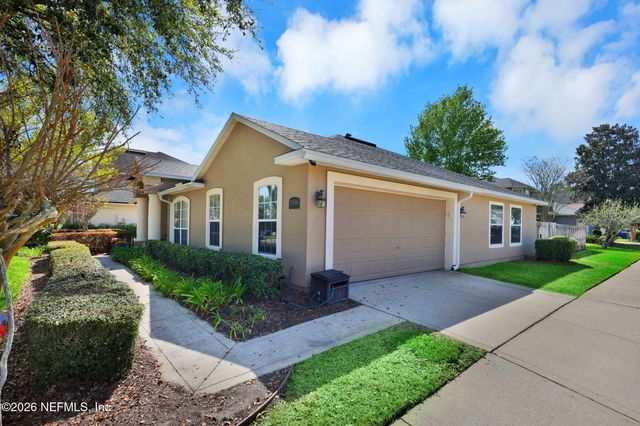 13696 DEVAN LEE Drive E, Jacksonville, FL 32226