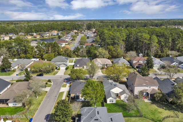 13696 DEVAN LEE Drive E, Jacksonville, FL 32226