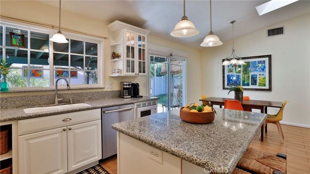 28335 Merridy, Highland, CA 92346