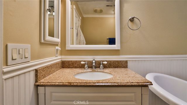 28335 Merridy, Highland, CA 92346