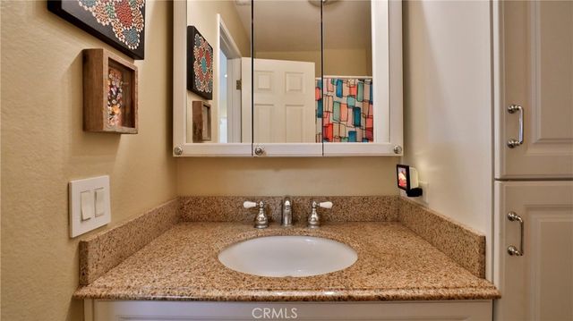 28335 Merridy, Highland, CA 92346