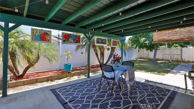 28335 Merridy, Highland, CA 92346