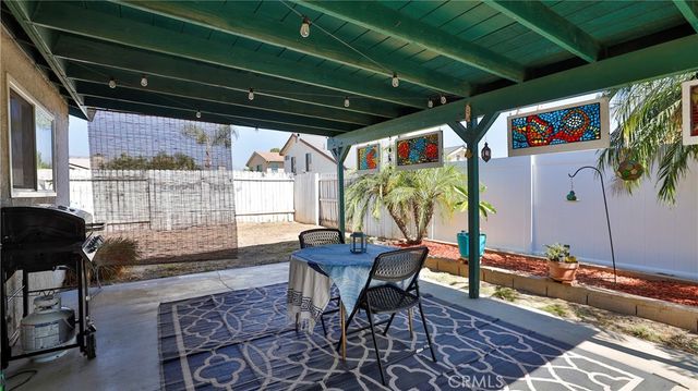 28335 Merridy, Highland, CA 92346