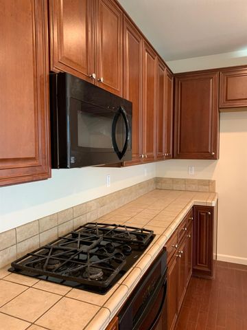 5401 W University Avenue, Fresno, CA 93722