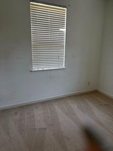 5401 W University Avenue, Fresno, CA 93722