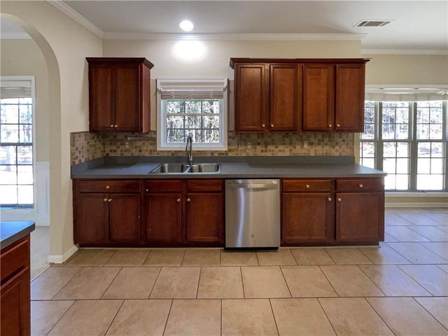 1211 Saxony SE Drive, Conyers, GA 30013