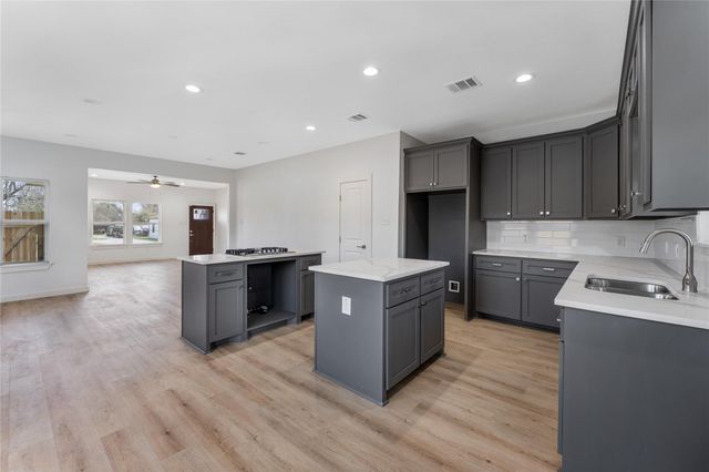 6441 De Priest Street, Houston, TX 77091