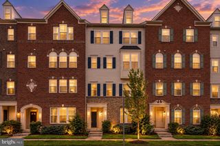 5219 STREAM BANK LN #308, Greenbelt, MD 20770