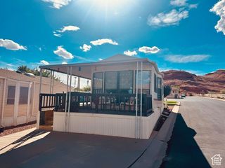 1150 W RED HILLS PKWY #142, Washington, UT 84780