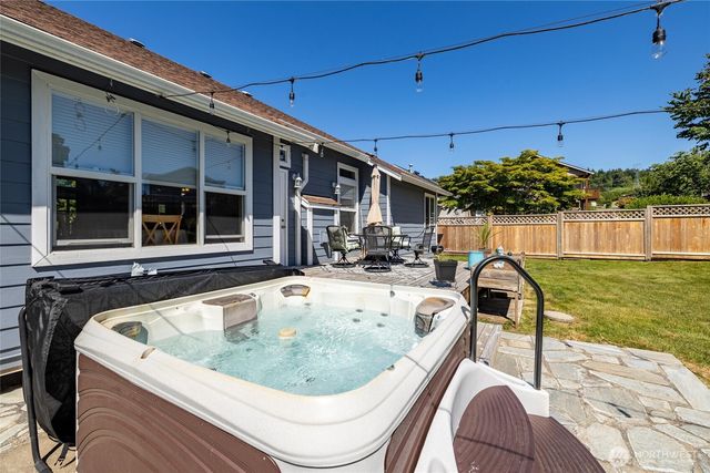3924 Ruston Way, Bellingham, WA 98226