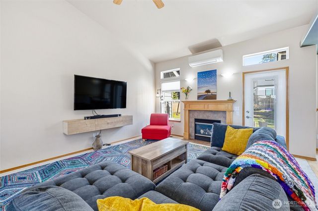 3924 Ruston Way, Bellingham, WA 98226