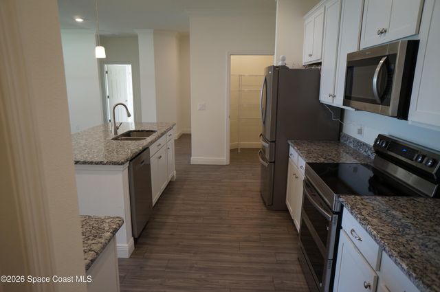 153 Oakcrest Avenue NE, Palm Bay, FL 32907