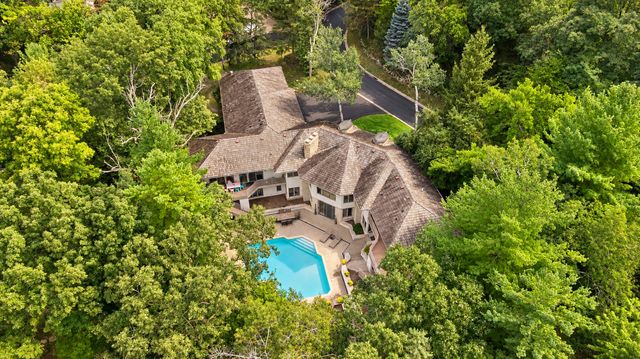 15300 Wild Wings, Minnetonka, MN 55345