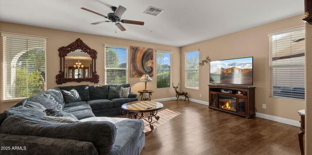 20728 W LEGEND Trail, Buckeye, AZ 85396