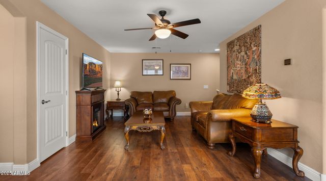 20728 W LEGEND Trail, Buckeye, AZ 85396