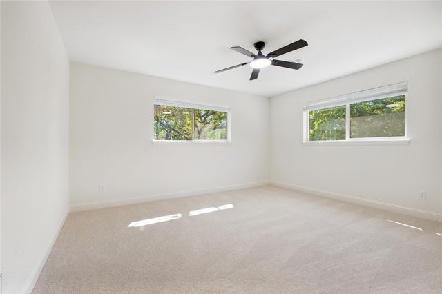516 Caduceus Lane, Hurst, TX 76053