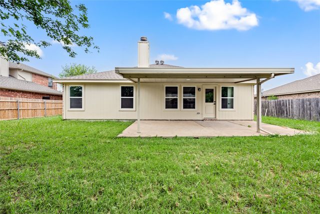 408 Reagan Lane, Burleson, TX 76028