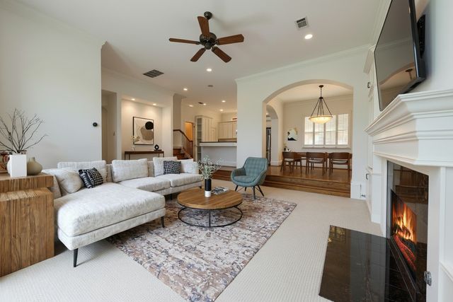 4330 Gilbert Avenue A, Dallas, TX 75219