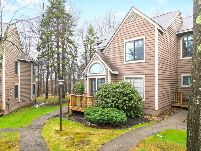 1245 Tanyard Ln, Hidden Valley, PA 15502