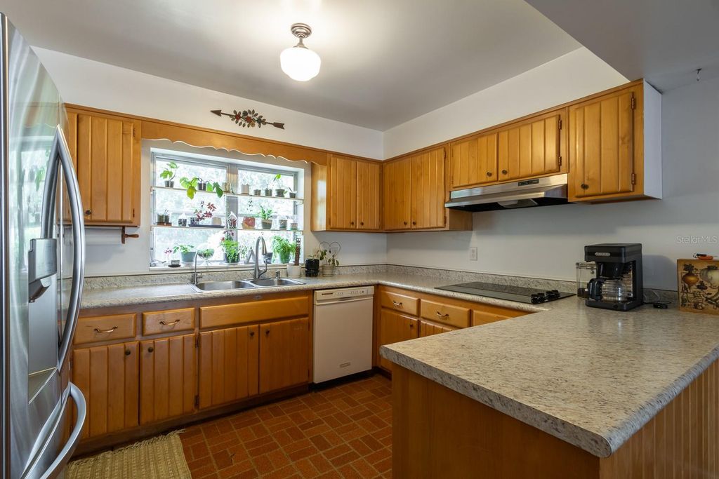 Image 15 of property listing at 1303 NW 31ST STREET, Gainesville, FL 32605