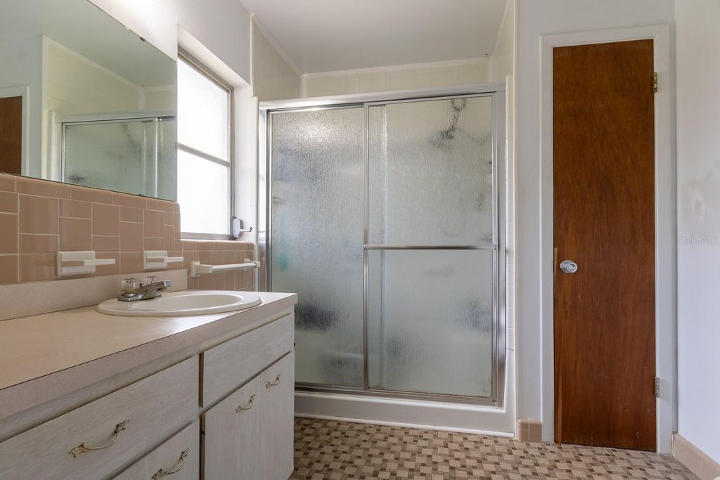 Image 22 of property listing at 1303 NW 31ST STREET, Gainesville, FL 32605