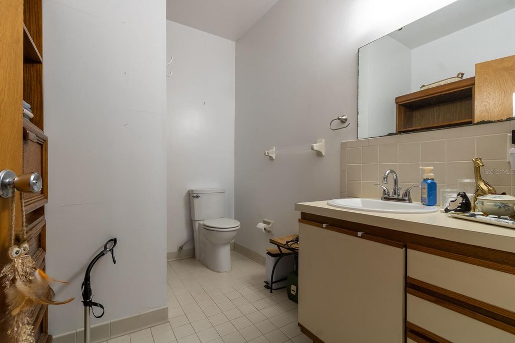 Image 32 of property listing at 1303 NW 31ST STREET, Gainesville, FL 32605