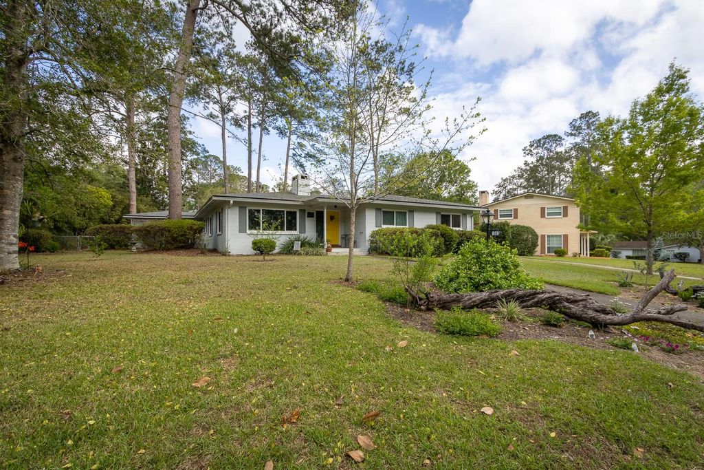 Image 8 of property listing at 1303 NW 31ST STREET, Gainesville, FL 32605