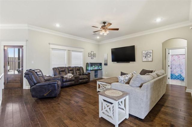 1291 Siouxan Drive, Lake Charles, LA 70611